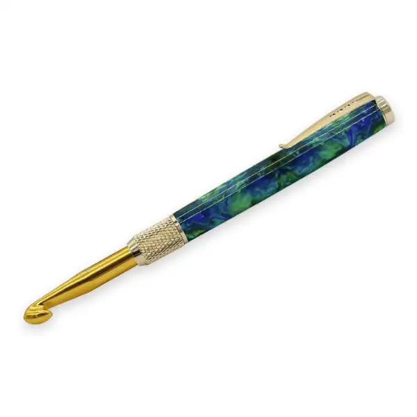 Gold Crochet Hook Kit (Knurled) - Project Upgraded style crocheting set with knurling, you screw the crochet hook into