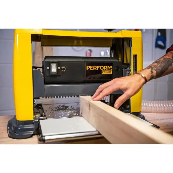 Perform PD318BT Benchtop Thicknesser - Ideal beginner benchtop thicknesser Powerful 1800W motor HSS blades deliver 18,