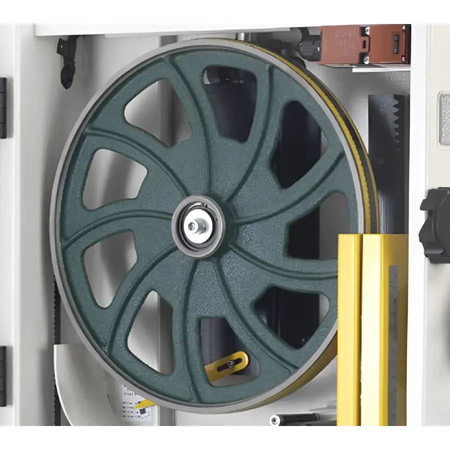 Heavy-Duty Balanced Cast Iron Band Wheels Dynamically balanced and heavy, the cast wheels provide a smooth flywheel effect during use, contributing to the production of power and torque.