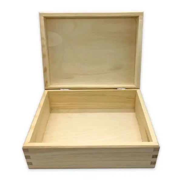 Rectangular Keepsake Box (No Clasp) - Pyrography Project - Keep your most precious items in this lovely, plain wooden