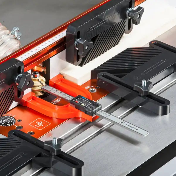 UJK Double Horizontal Featherboards - Routing Securely holds the workpiece against fence for safer routing
