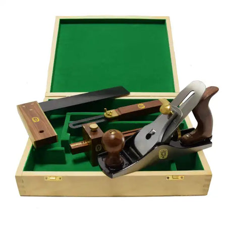 4 Piece Carpenters Tool Set - Spear & Jackson - Block Plane A carpenter’s tool set featuring a sliding bevel,