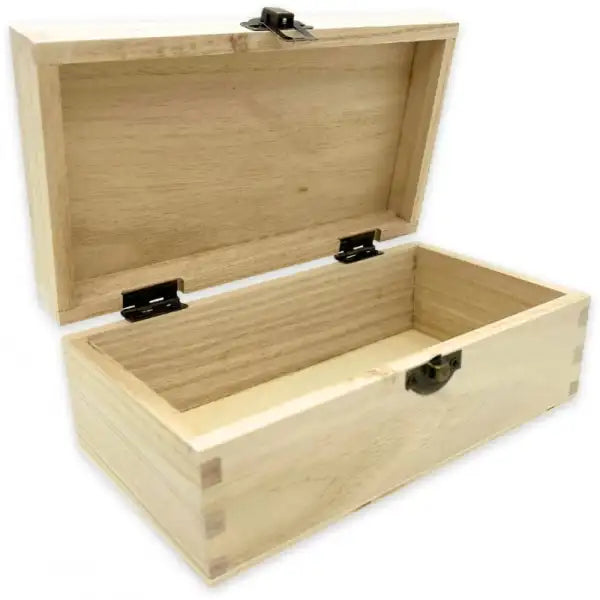 Small Rectangular Keepsake Box with Clasp - Pyrography Project - Keep your most precious items in this lovely, plain
